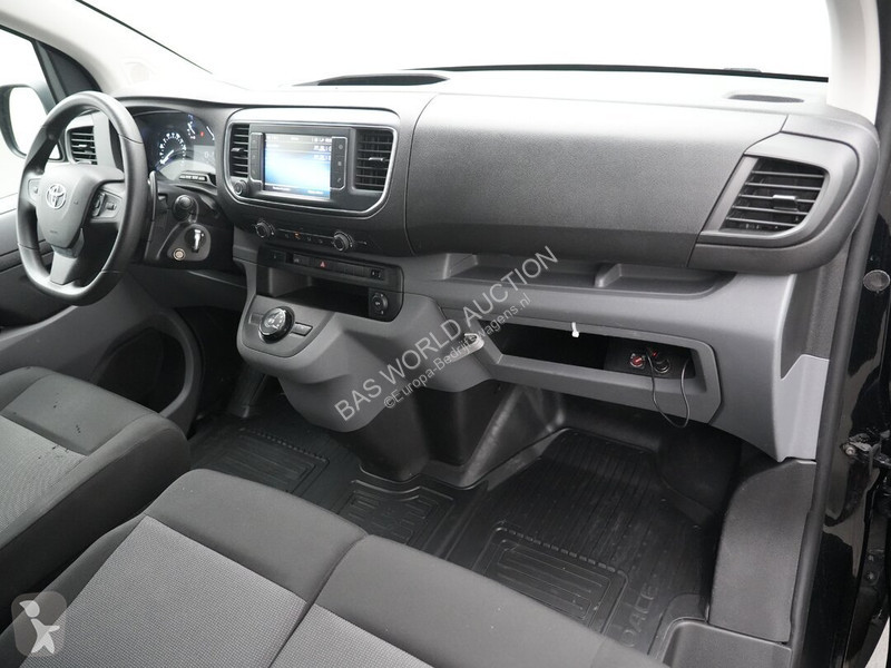 Véhicule utilitaire Toyota ProAce 145pk ProAce
