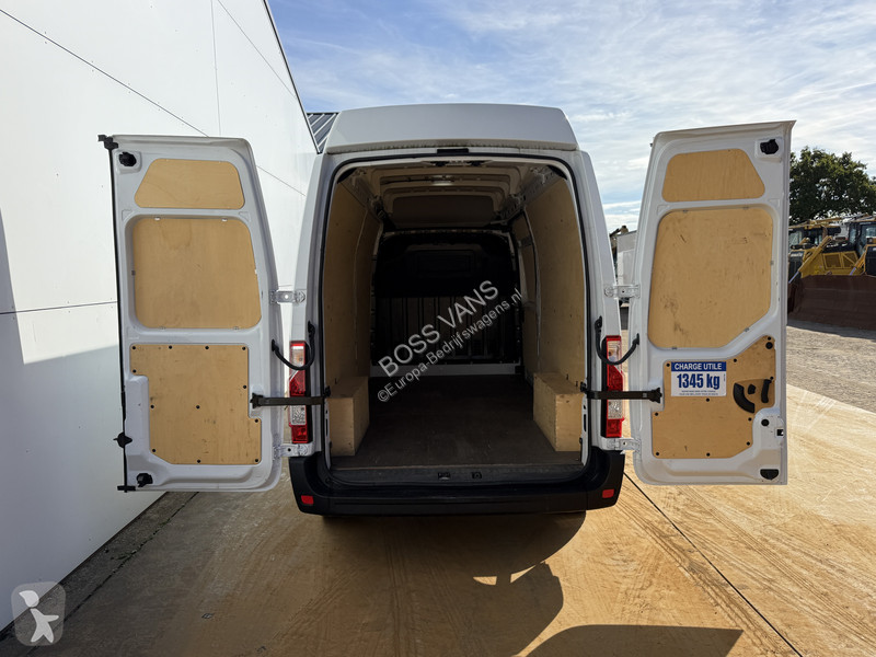 Véhicule utilitaire Renault 2.3DCi 135PK
