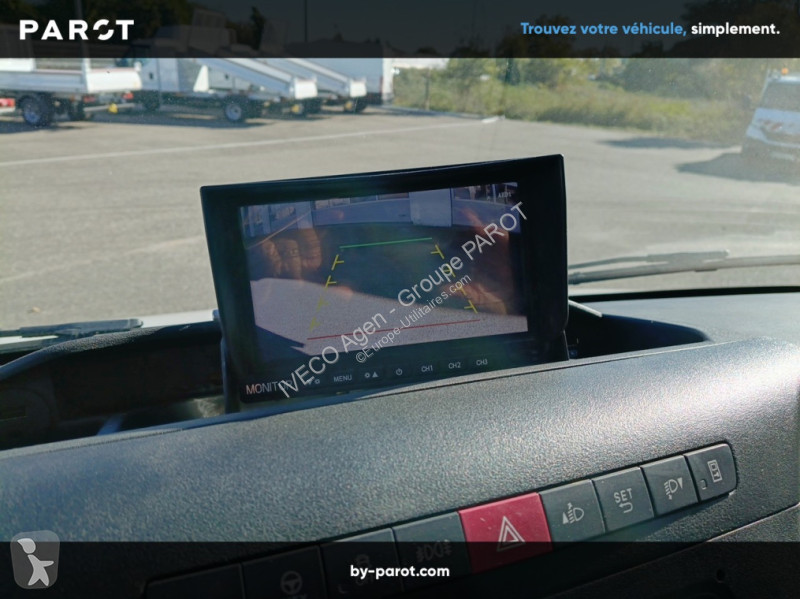 Véhicule utilitaire Iveco 35C16H empattement...