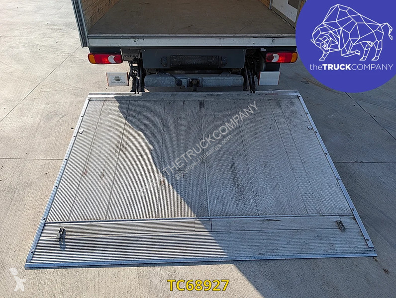 Véhicule utilitaire Renault 2.3 DCI KOFFER MET...