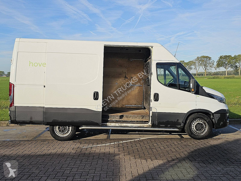 Véhicule utilitaire Iveco 35S13 L2H2 ac...