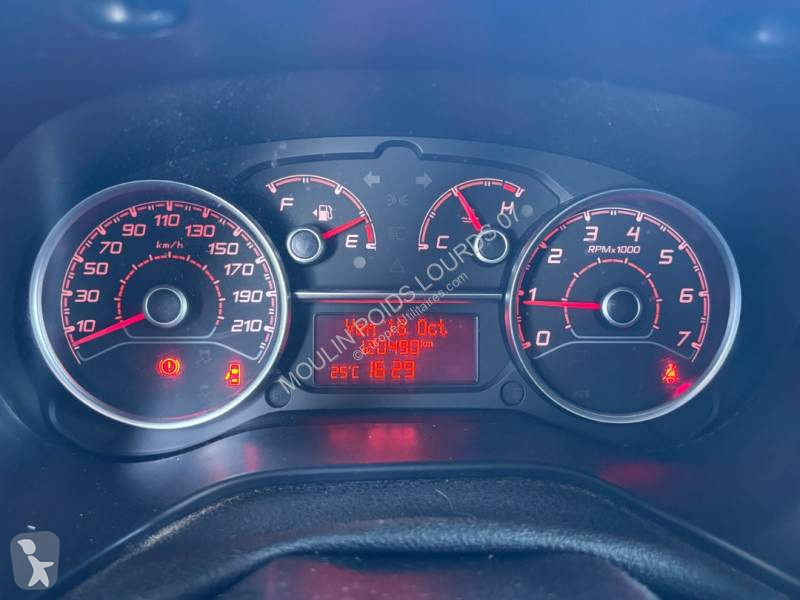 Véhicule utilitaire Fiat MJT 95