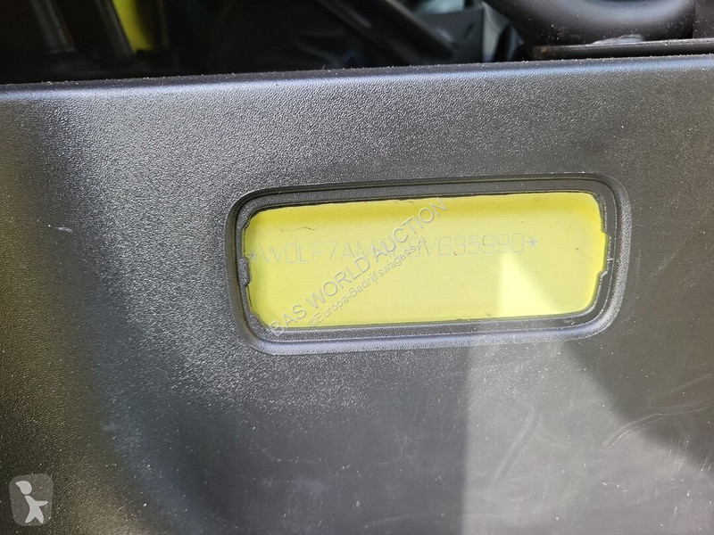 Véhicule utilitaire Opel 90PK