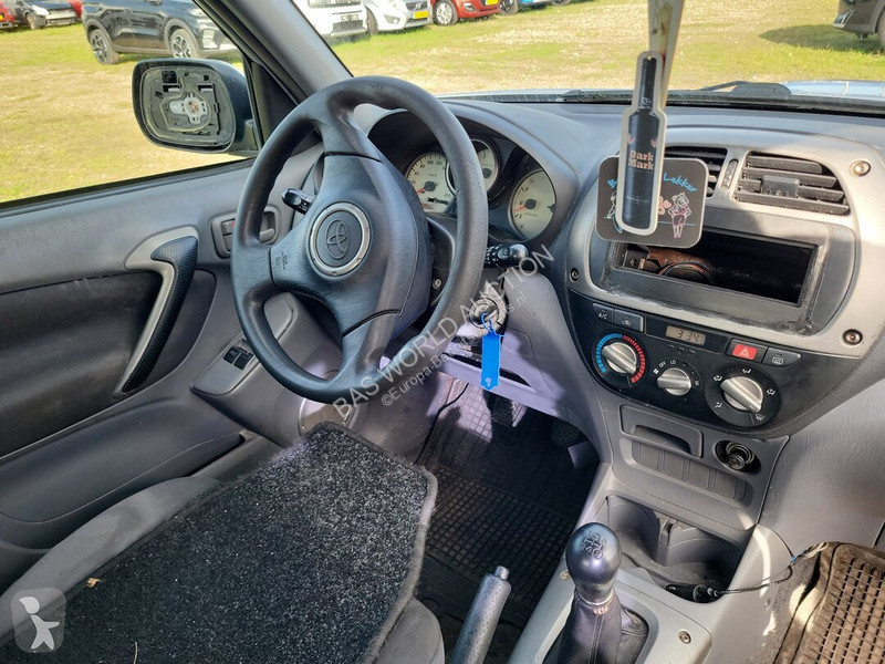 Véhicule utilitaire Toyota RAV 116pk RAV4