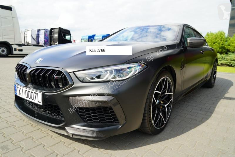 Véhicule utilitaire BMW M8