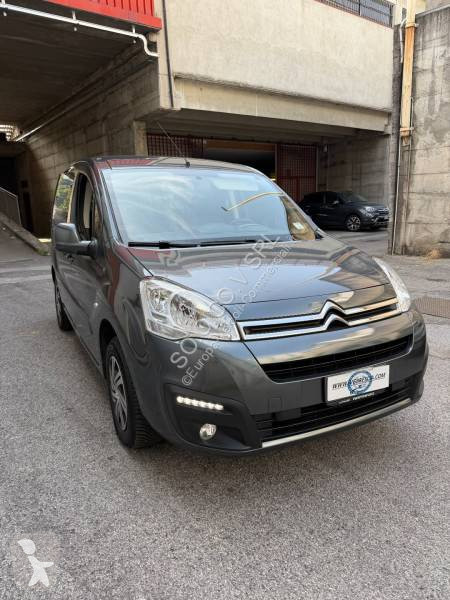 Véhicule utilitaire Citroën 1.6 HDI 100