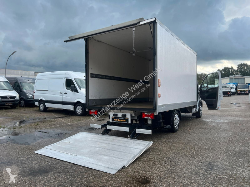 Véhicule utilitaire Iveco 35S15 Koffer...
