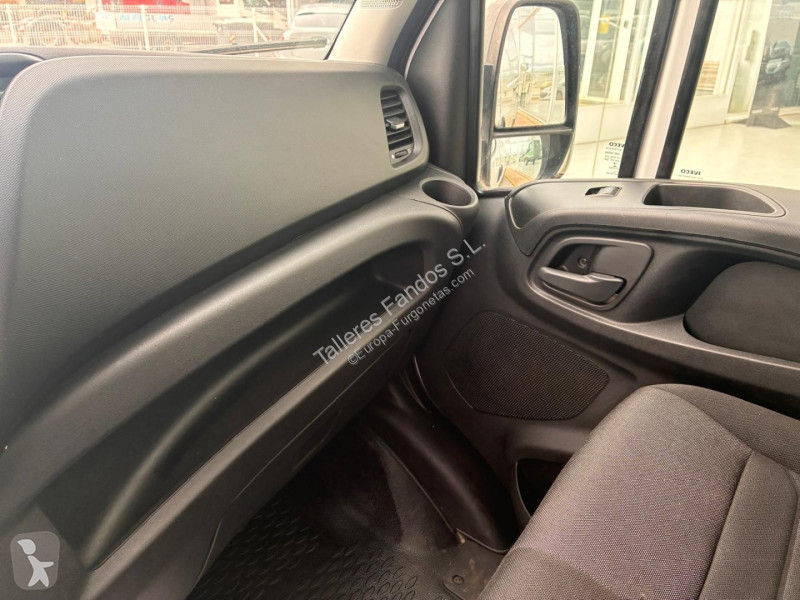 Furgoneta Iveco 35S16 V 16m3