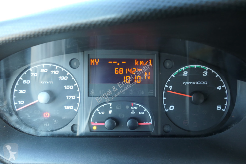 Užitkové vozidlo Iveco Daily 35 S11 C30C...
