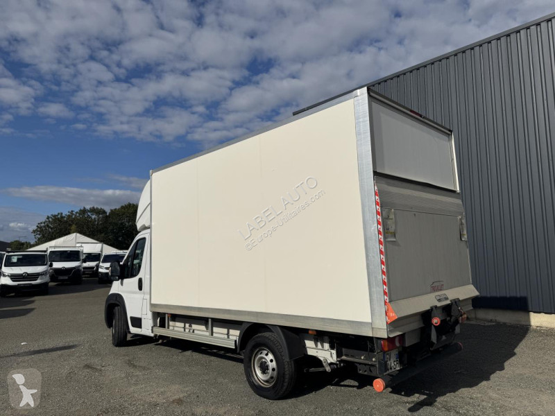 Fiat DUCATO CAISSE 20M3 + HAYON 3T5 MAXI 2.2...