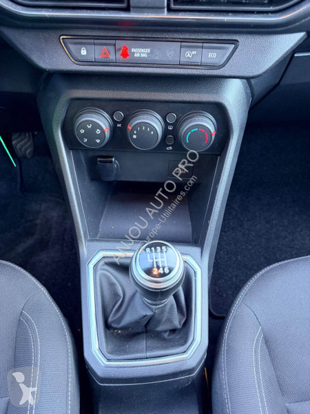 Užitkové vozidlo Dacia TCE 110 7 PLACES CONFORT