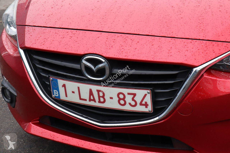 Mazda  3 van