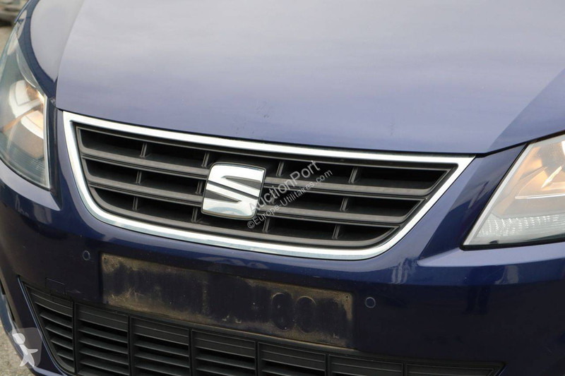 Seat  van