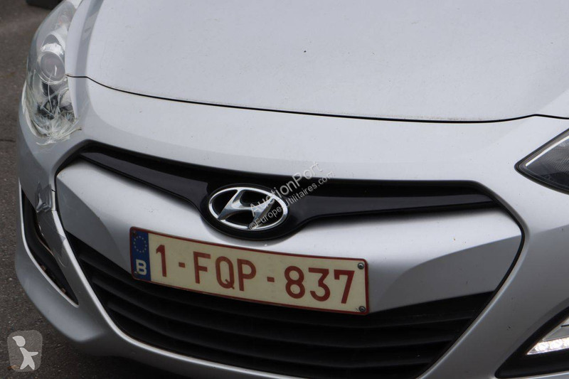 Hyundai i30 van