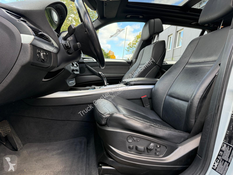 BMW X5 xDrive 30d Pano AHK Navi Leder 19+20...