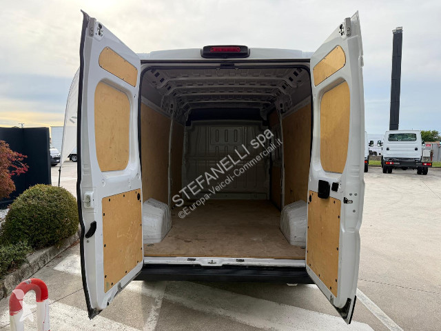Fiat DUCATO 35 L3H2 2.2 MJT 140 CV van