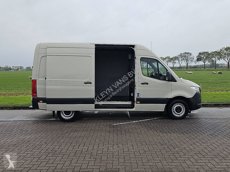 Mercedes 311 L2H2 Mbux Achterwielaandrijving...