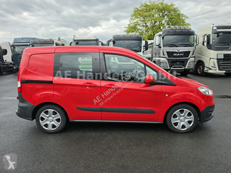 Užitkové vozidlo Ford Courier 1.5 Kombi Trend...