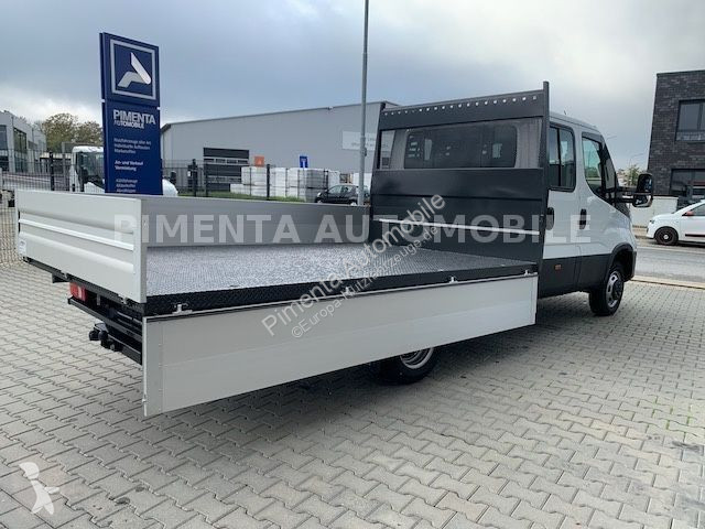 Užitkové vozidlo Iveco 70C18H MY26 DOKA...