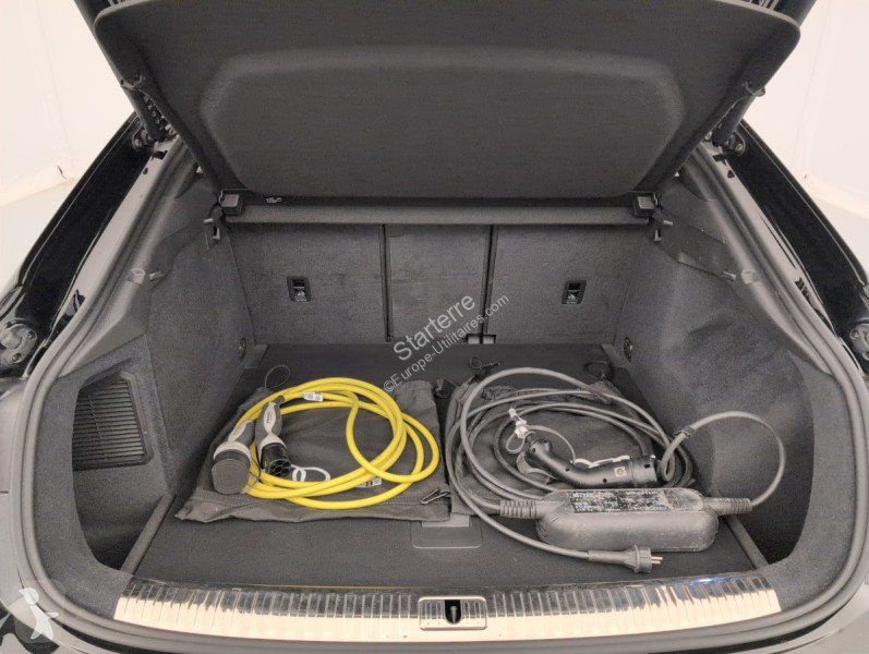 Audi Q3 Transporter