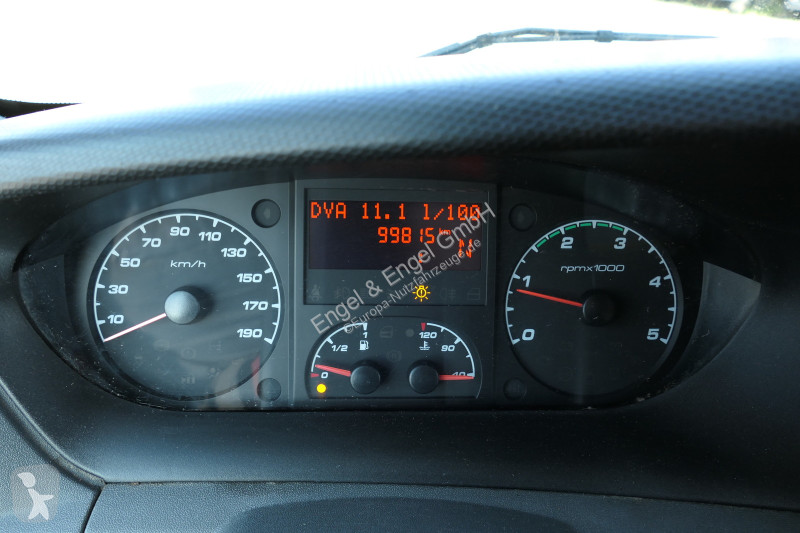 Iveco Daily 35 S11 C30C AUTOMATIK KAMERA Regale...