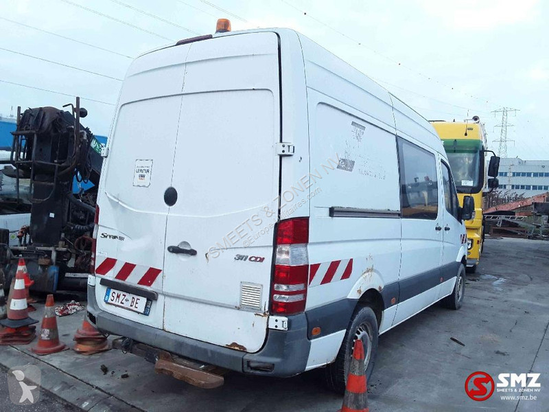 Veicolo commerciale Mercedes 311 accident