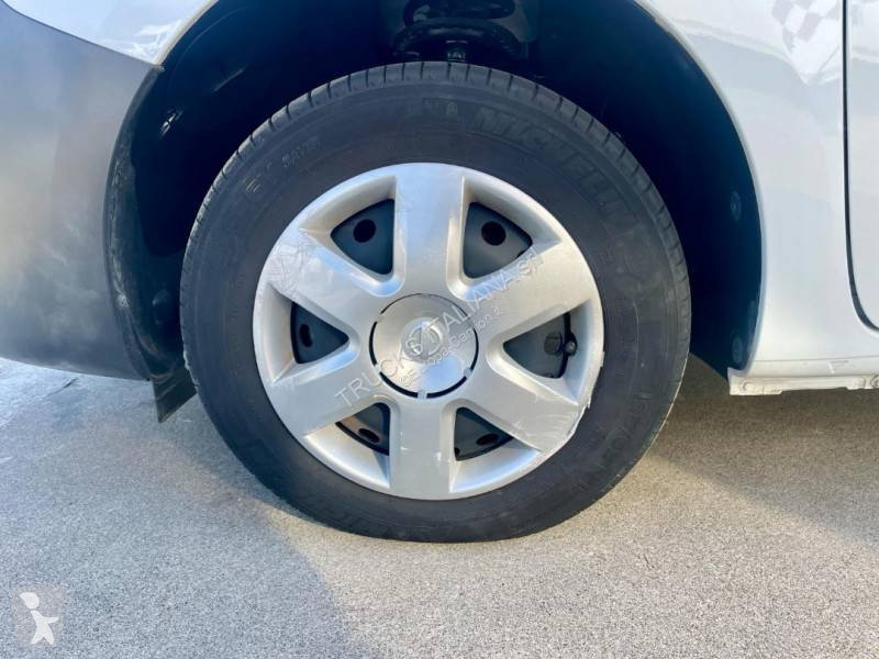 Furgoneta Nissan