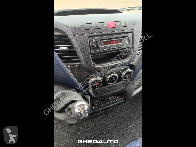 Veicolo commerciale Iveco IVECO DAILY 35S14