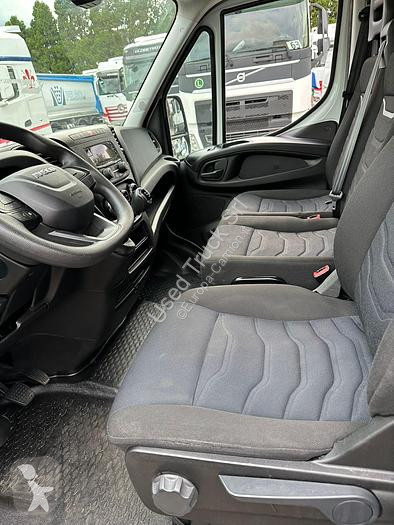 Veicolo commerciale Iveco  35S16