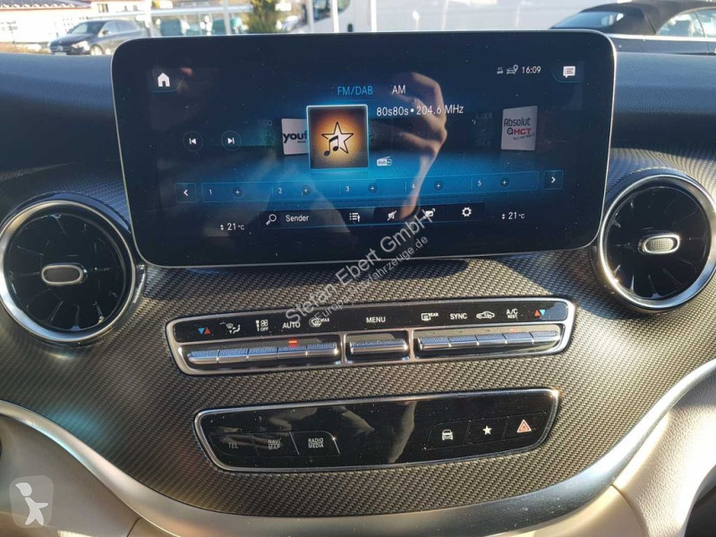 Véhicule utilitaire Mercedes V 300 d  AMG...