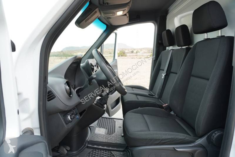 Véhicule utilitaire Mercedes