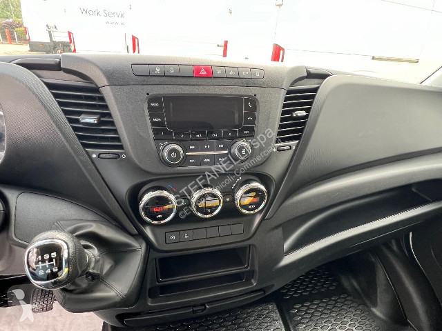 Veicolo commerciale Iveco DAILY 35S16 V