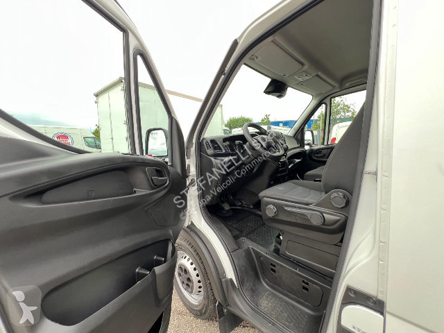 Autoutilitară Iveco DAILY 35S16 V 7 posti