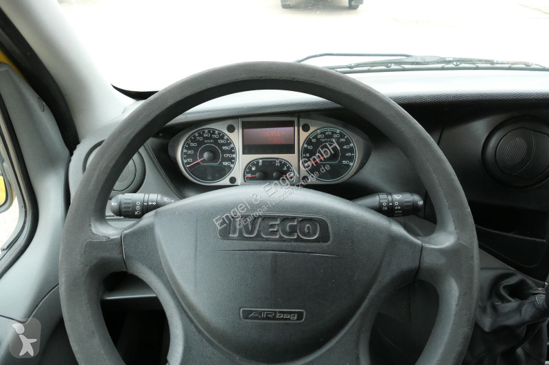 Veicolo commerciale Iveco Daily 35 S11 C30C...