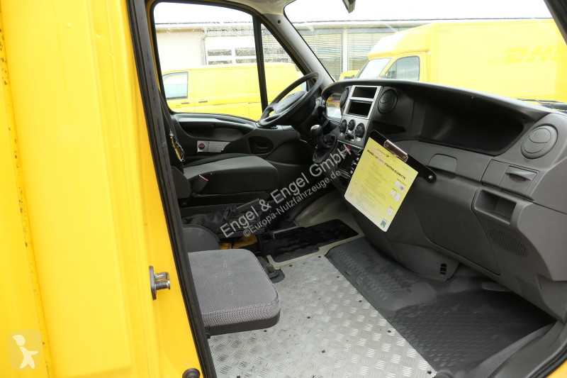Autoutilitară Iveco Daily 35 S11 C30C AUTOMATIK...