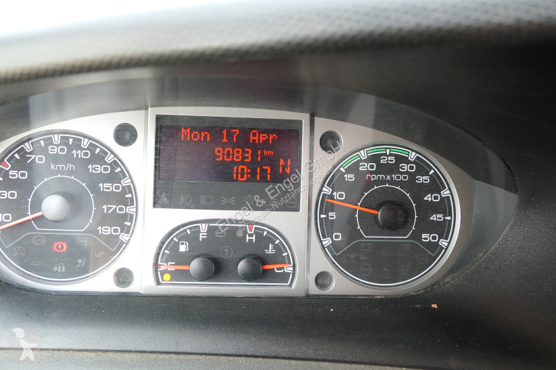 Veicolo commerciale Iveco Daily 35 S11 C30C...