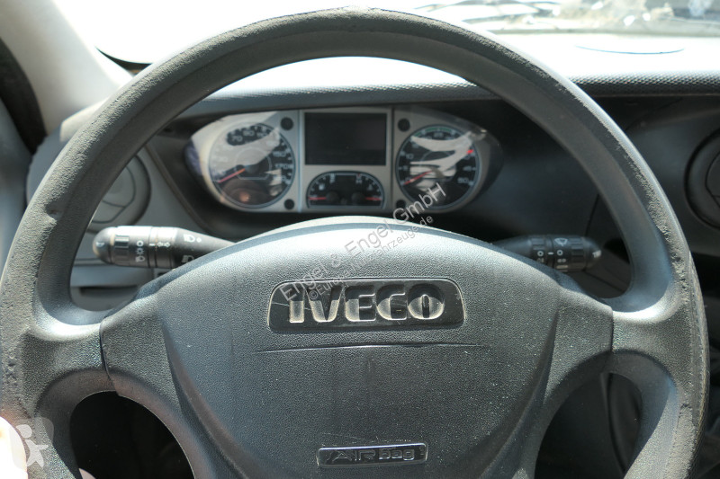 Užitkové vozidlo Iveco Daily 35 S11 C30C...