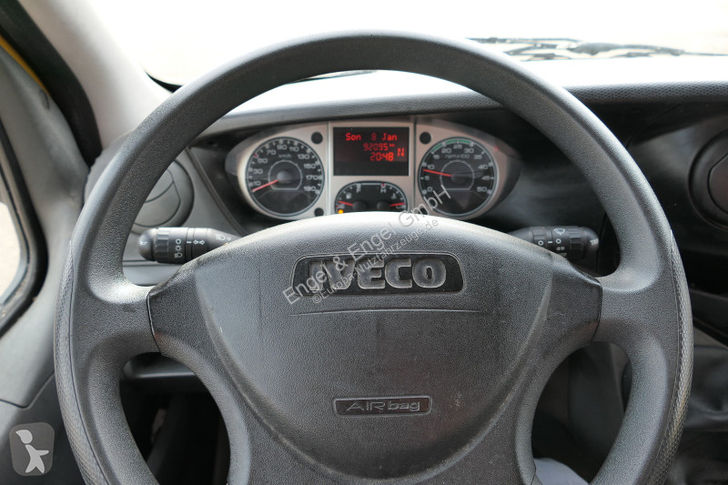 Veicolo commerciale Iveco Daily 35 S11 C30C...