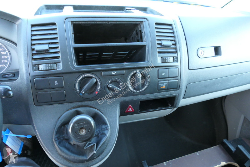 Samochód dostawczy Volkswagen T5 Transporter...