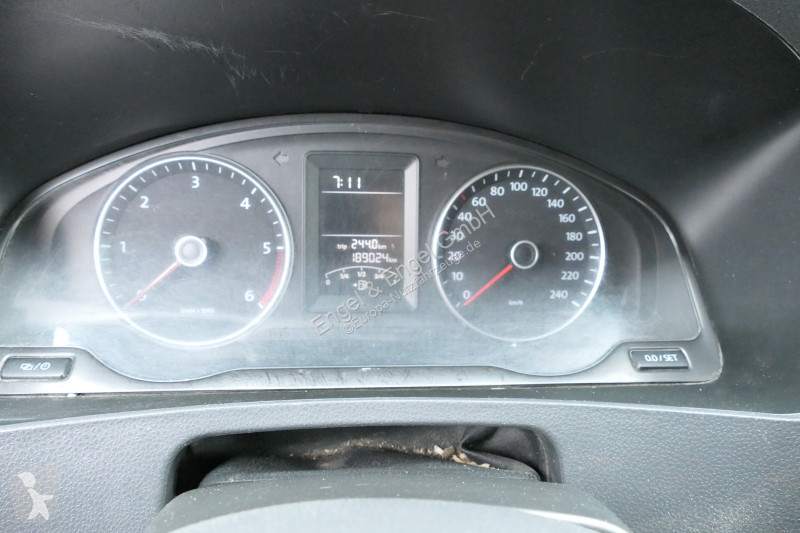 Autoutilitară Volkswagen T5 Transporter 2.0 TDI...