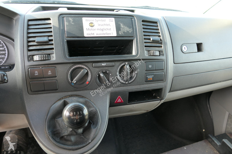 Коммерческий автомобиль Volkswagen T5...