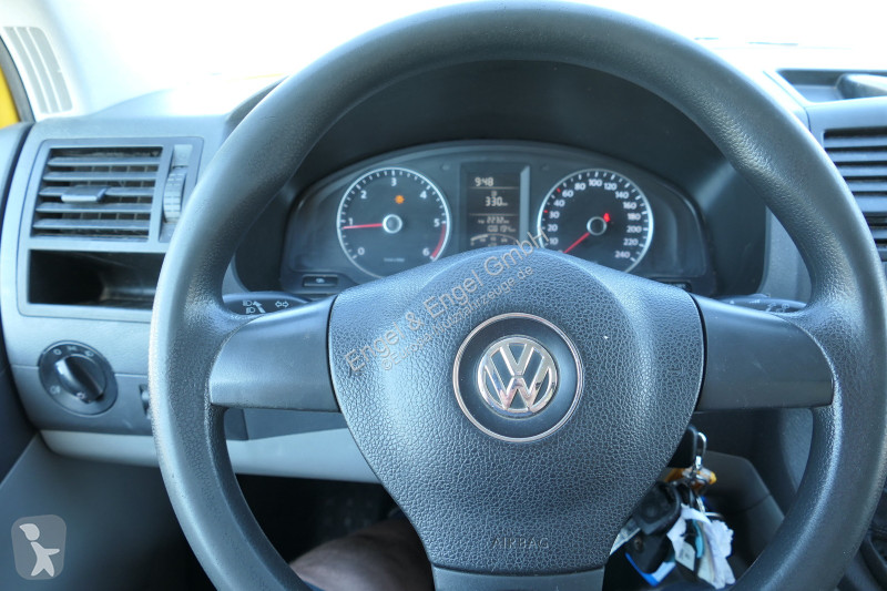 Véhicule utilitaire Volkswagen T5 Transporter...