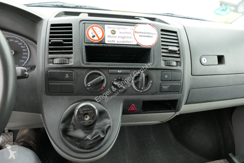 Véhicule utilitaire Volkswagen T5 Transporter...