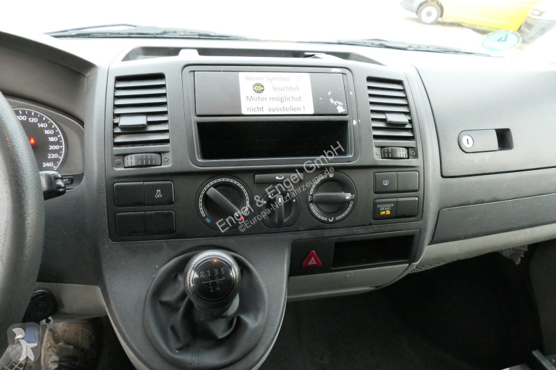 Autoutilitară Volkswagen T5 Transporter 2.0 TDI...