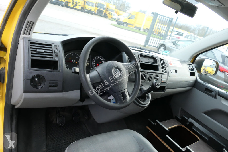 Autoutilitară Volkswagen T5 Transporter 2.0 TDI...