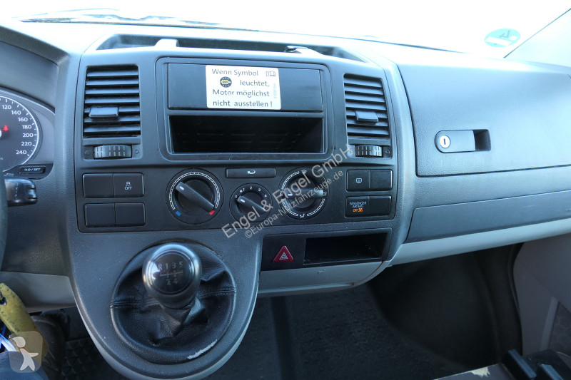 Véhicule utilitaire Volkswagen T5 Transporter...