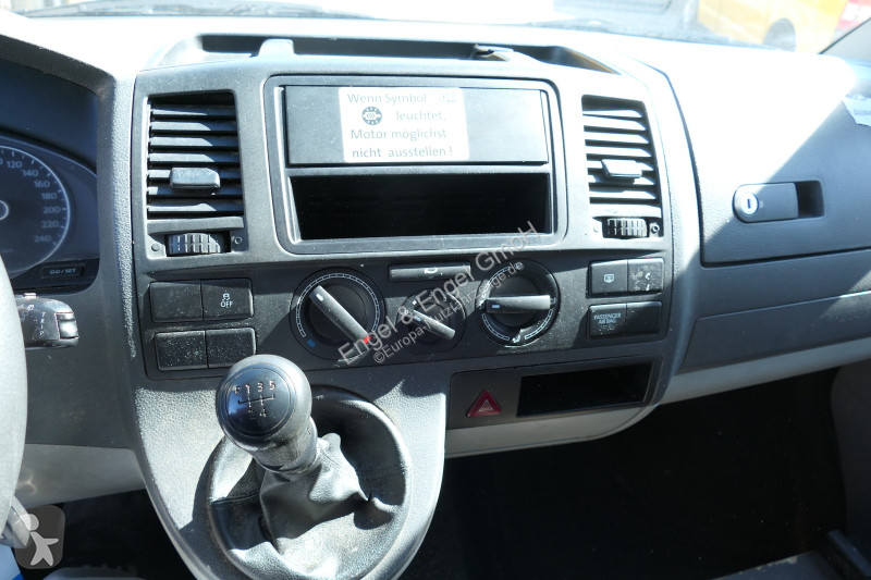 Veicolo commerciale Volkswagen T5 Transporter...