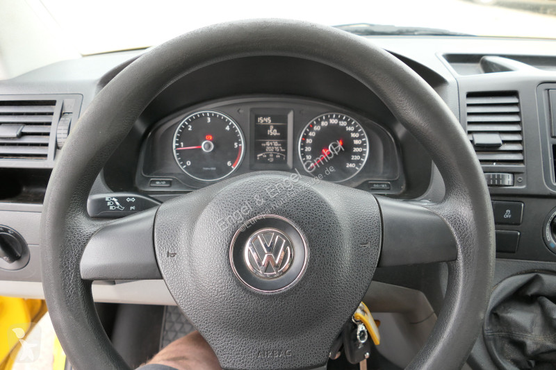 Комерційні автомобілі Volkswagen T5 Transporter...
