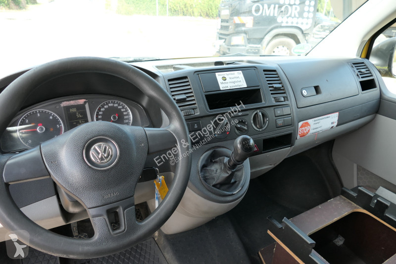 Autoutilitară Volkswagen T5 Transporter 2.0 TDI...