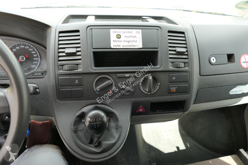 Véhicule utilitaire Volkswagen T5 Transporter...
